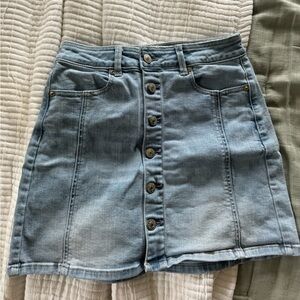 American eagle jean skirt